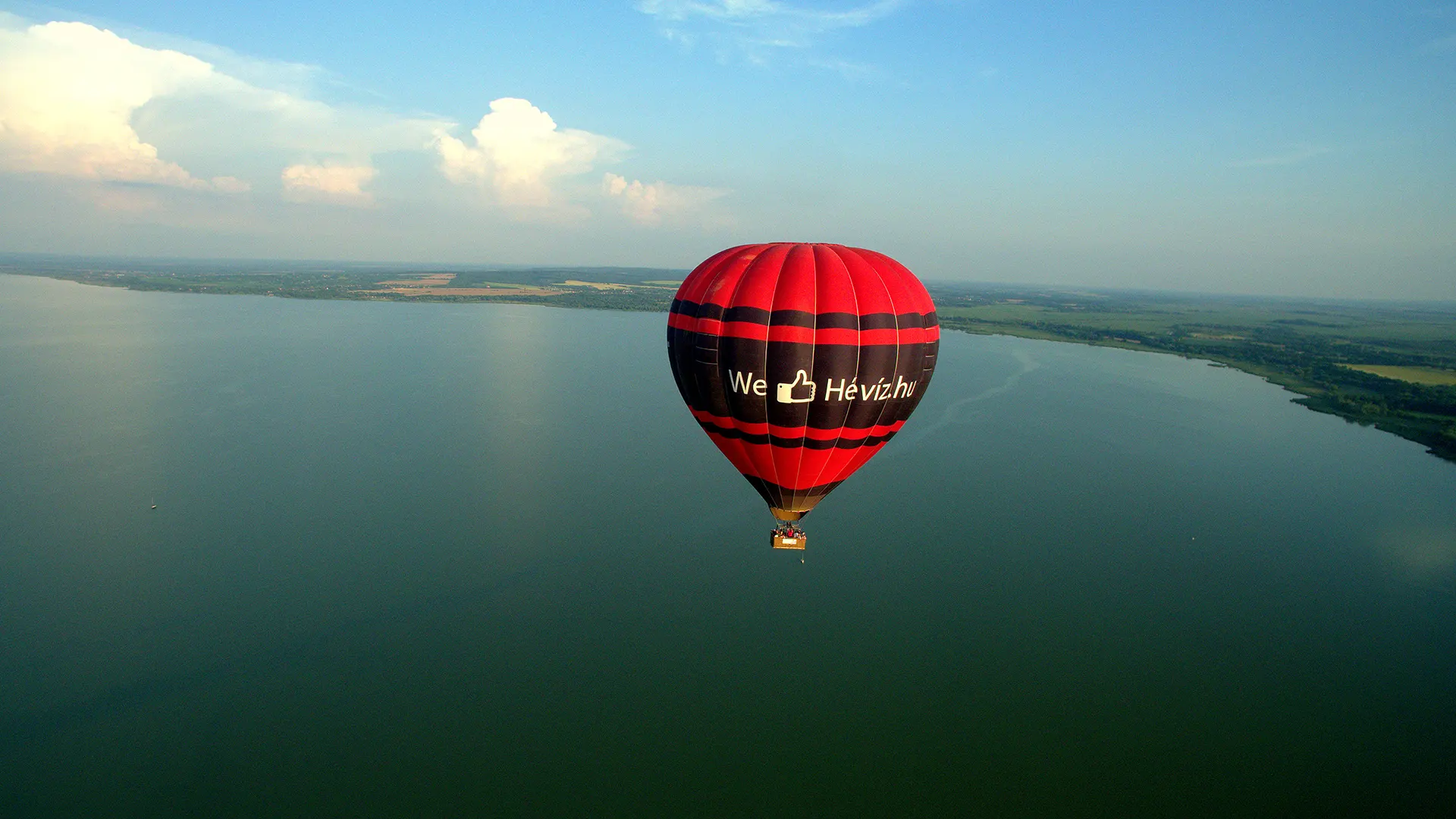 www.balaton-ballooning.com